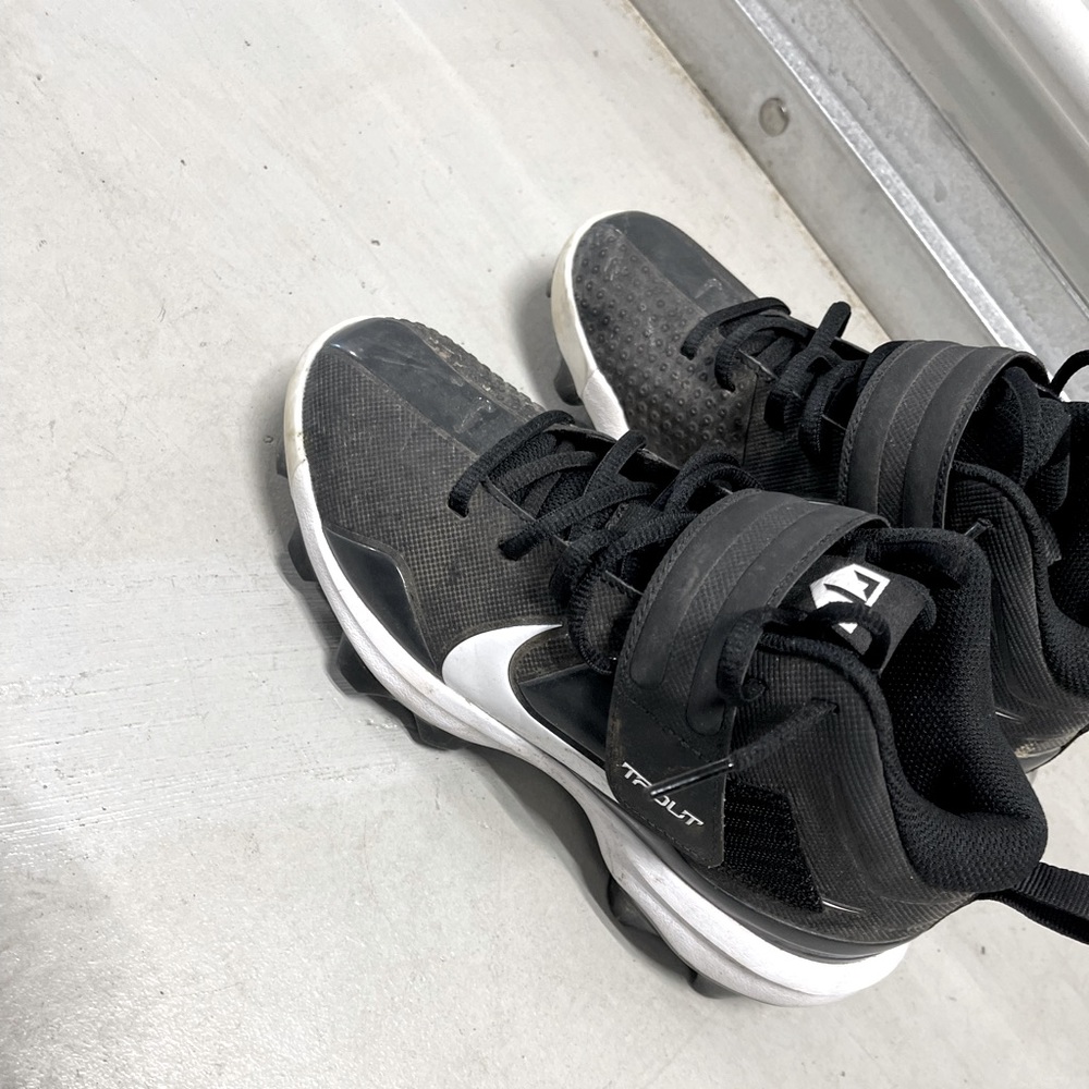 Nike Troutes  baseball cleats